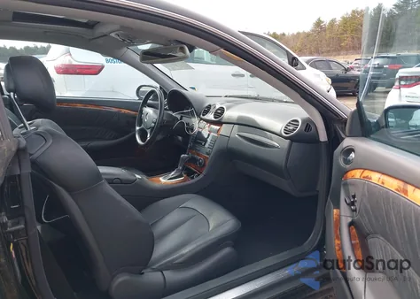 2005 Mercedes-Benz Clk 500 из США, поврежденный, VIN WDBTJ75J45F142259